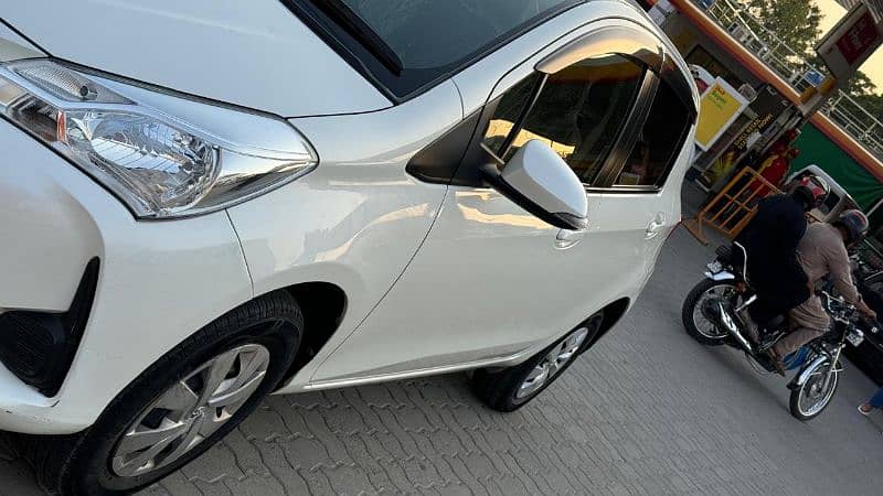 Toyota Vitz 2019 16