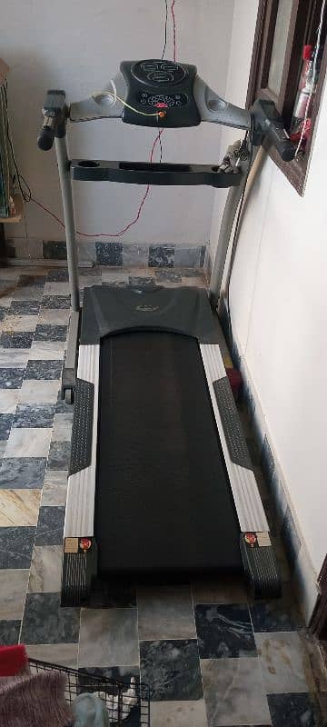 GOLD STAR   TREADMILL 3