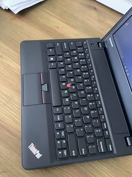 lenovo mini laptop long battery backup upto 4 hours 10/10 condition 2