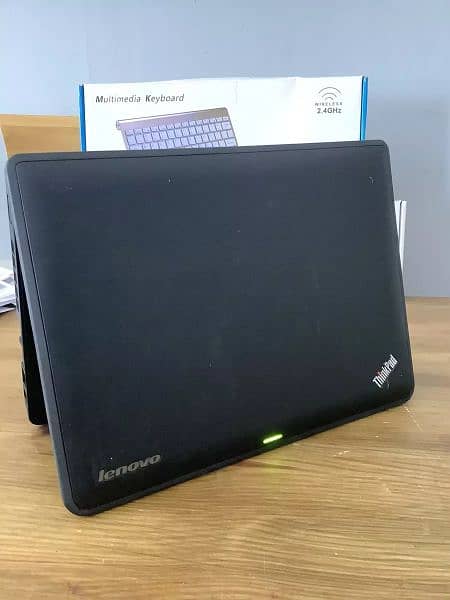 lenovo mini laptop long battery backup upto 4 hours 10/10 condition 3