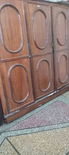 3 door cupboard