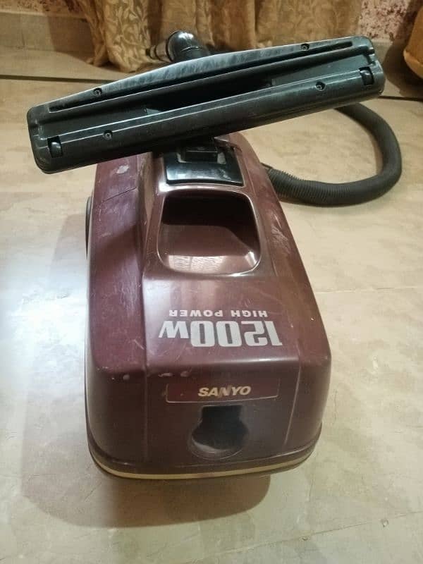 Sanyo Vacuum Cleaner 0