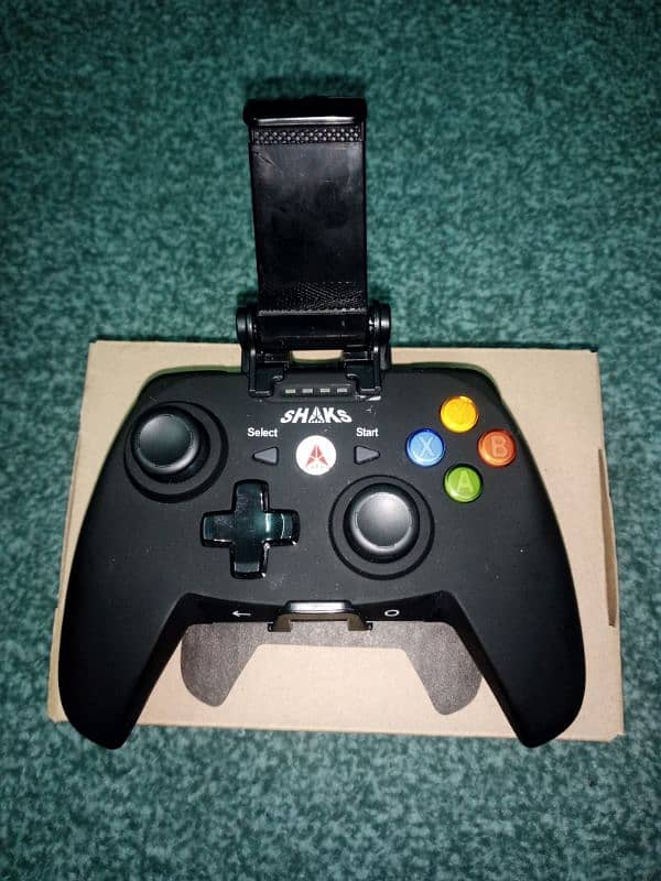 SHAKS S2i WIRELESS BLUETOOTH CONTROLLER 1