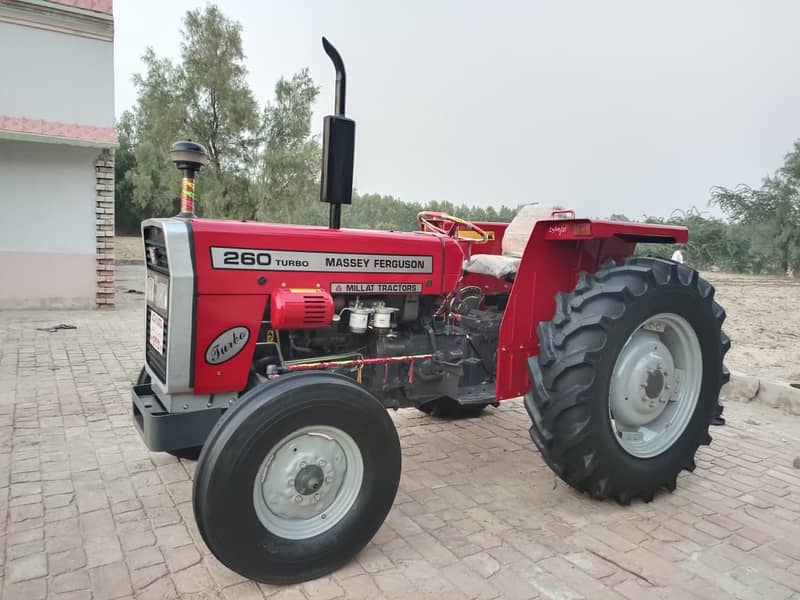 Tractor Massey Ferguson 260 model 2022 1