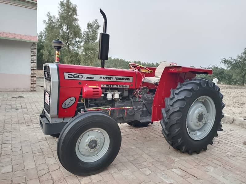 Tractor Massey Ferguson 260 model 2022 2