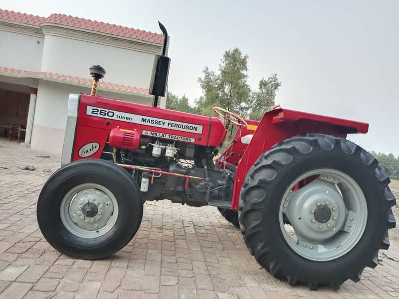 Tractor Massey Ferguson 260 model 2022 6