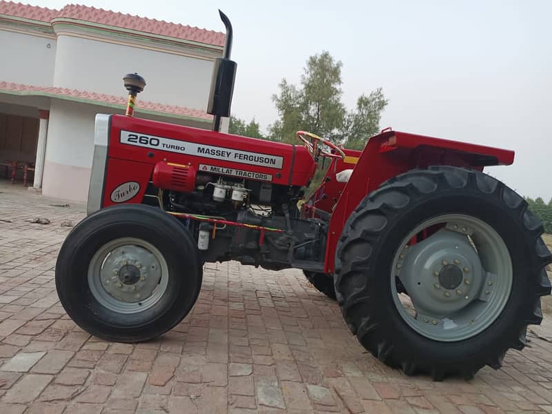 Tractor Massey Ferguson 260 model 2022 8