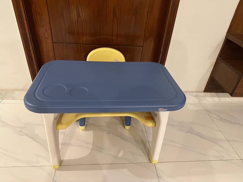 kids table & chair set 1