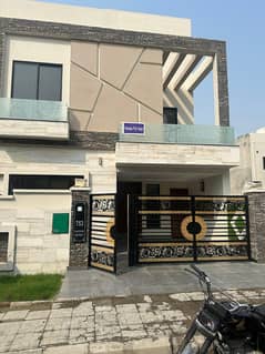 05 MARLA HOUSE FOR SALE LDA APPROVED GAS AVAILABLE IN EASTERN BLOCK PHASE 1 BAHRIA ORCHARD LAHORE