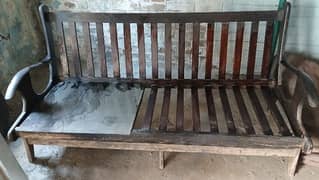 Old Sofa Set for sale only Rs. 6000 0