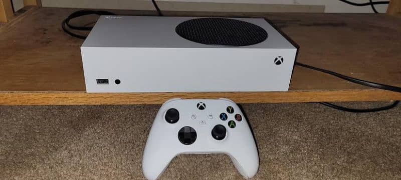 Barely Used Xbox Series S 512GB 1