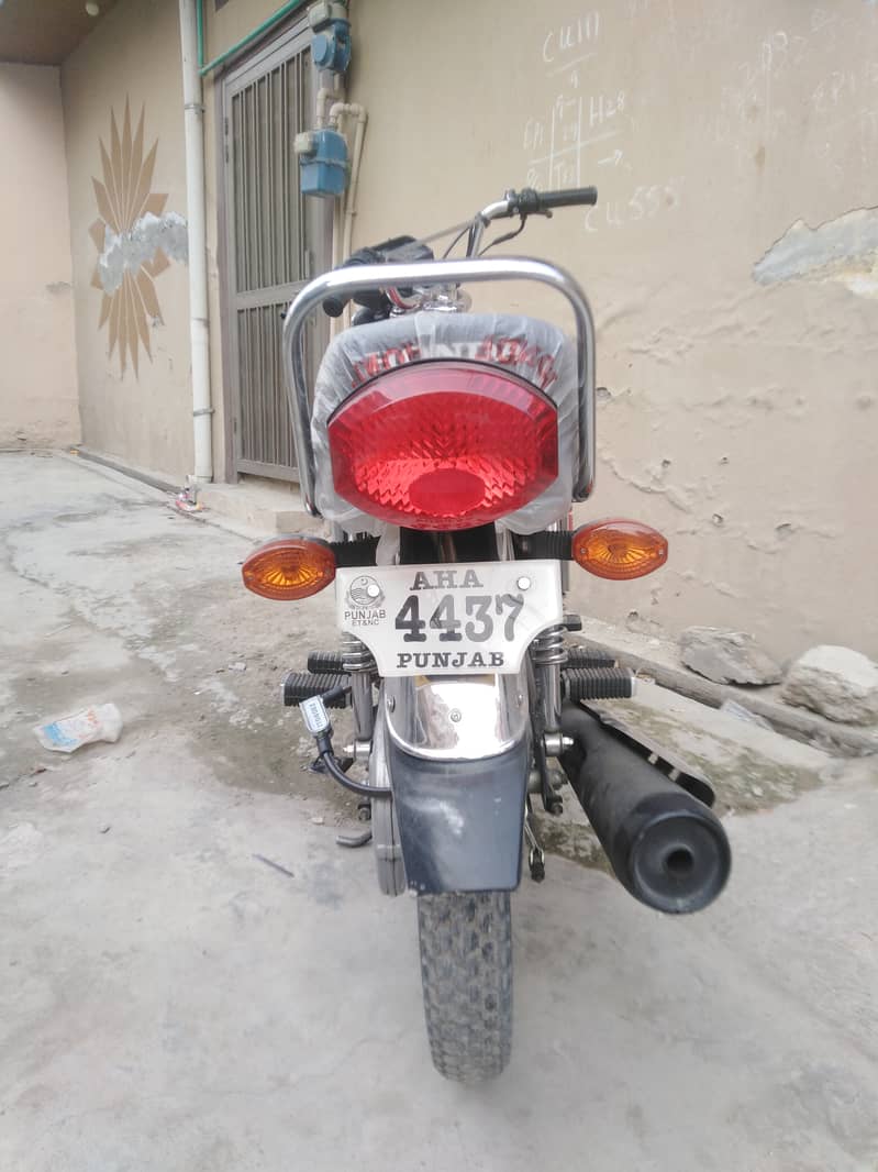 Honda CG 125 2021 9