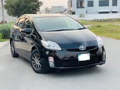 Toyota Prius S Total Genuine betr than corolla grande honda civic city