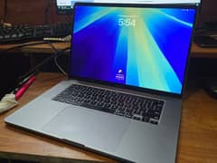 Apple MacBook Pro 2019 16 inch i7 16/512 4GB Graphics Card