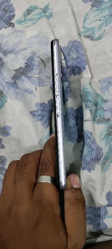 Vivo y20 with box 3