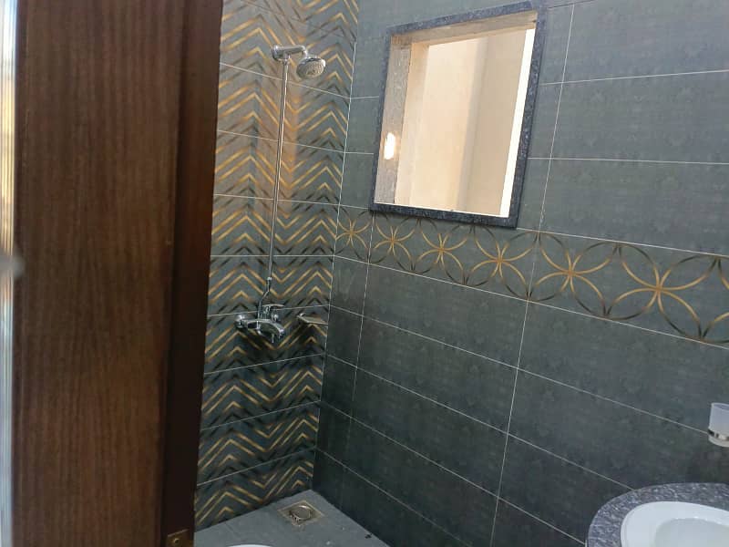 10 Marla Brand New House For Sale in Bahria Town Lahore Ideal Location Designer House 1