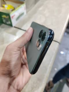 iphone 11pro green colour 0