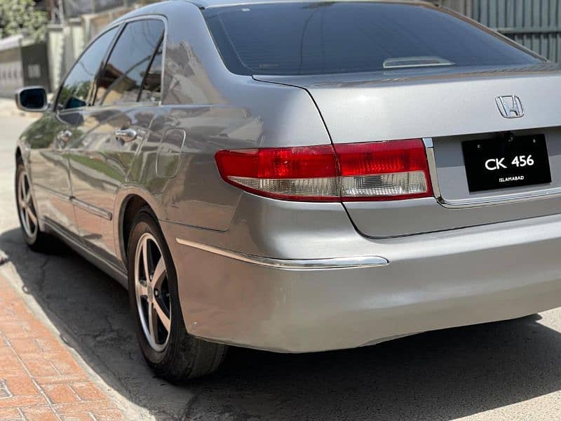 Honda Accord 2005 1