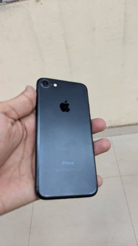 Iphone 7 PTA Approved 1