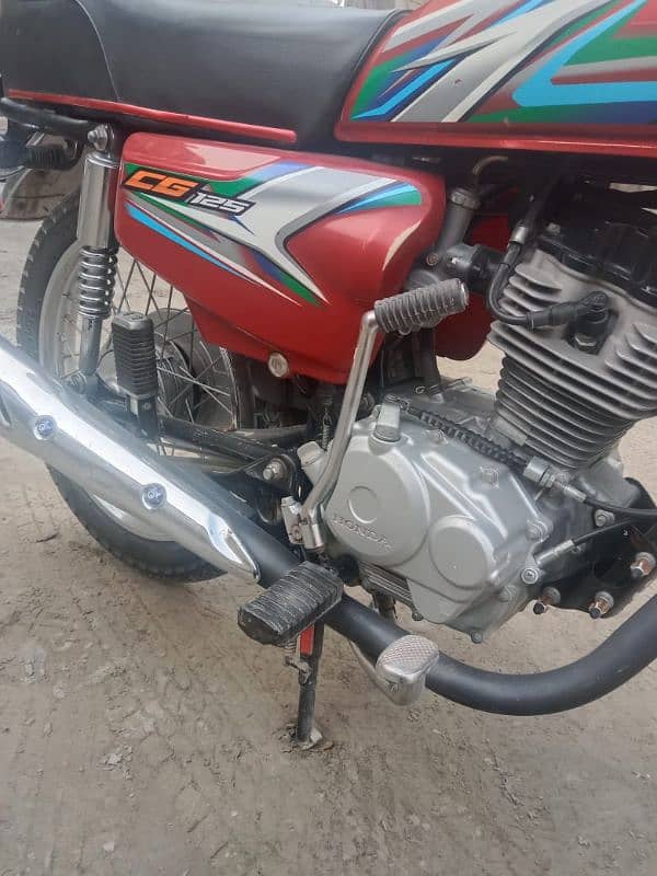 Honda 125 bohat zabar bike ha koi masla nahi ha 6