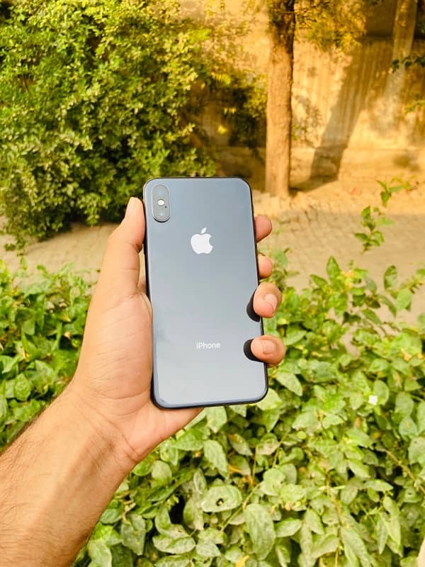 Iphone X 256gb PTA Approved- 0