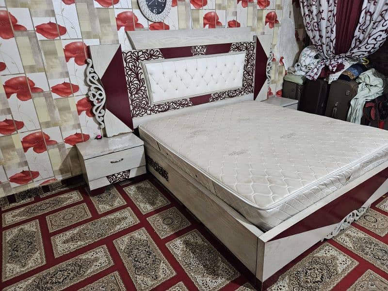 Complete Bed Set with Mattress 2