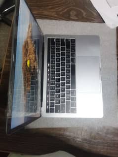 MacBooK Pro 13" 2019 corei7 16/512