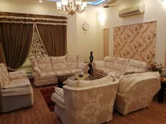 Brand New 1 Kanal Luxury and Comfortable House for Rent in Bahria Town 5 Bedrooms 2.2 Lac