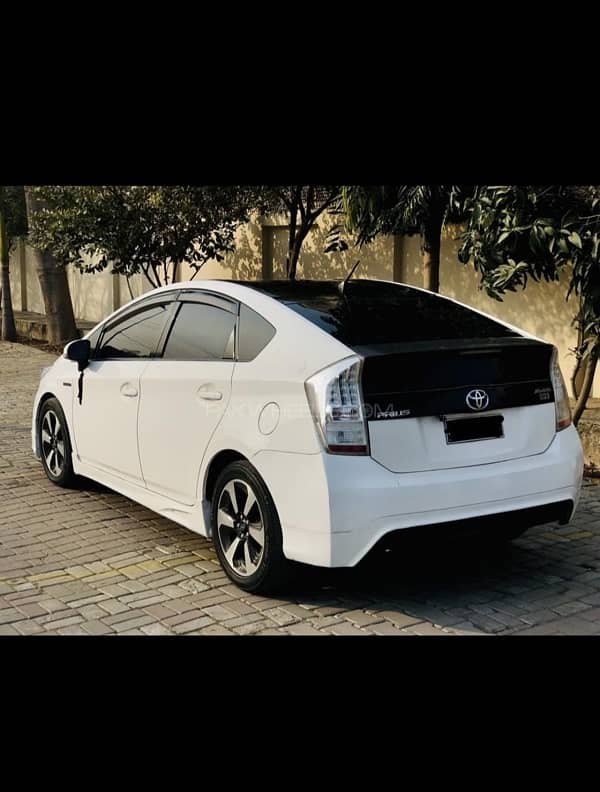 Toyota Prius 2012   number 03008485036 3