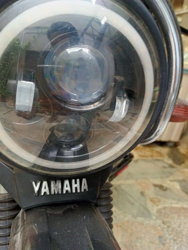 yamaha 125G modified with Peshawar number 1