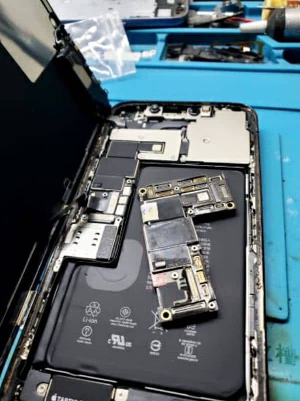 iPhone XS Max 11 Pro Max 12 Pro Max 13 Pro Max 14 Boards Available 4