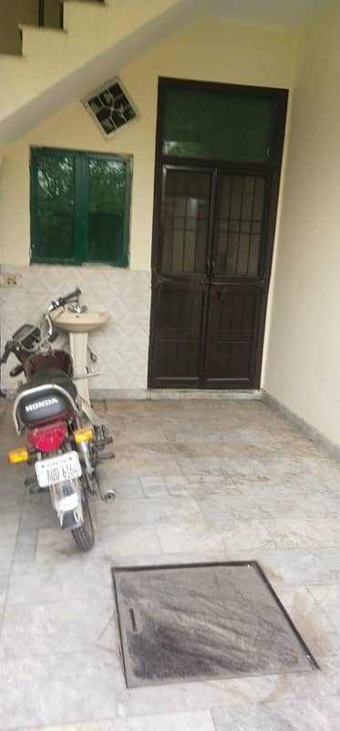 Wapda town g block 5 Mrla lower portion for rent 12