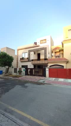 05 MARLA HOUSE FOR SALE LDA APPROVED GAS AVAILABLE IN EASTERN BLOCK PHASE 1 BAHRIA ORCHARD LAHORE