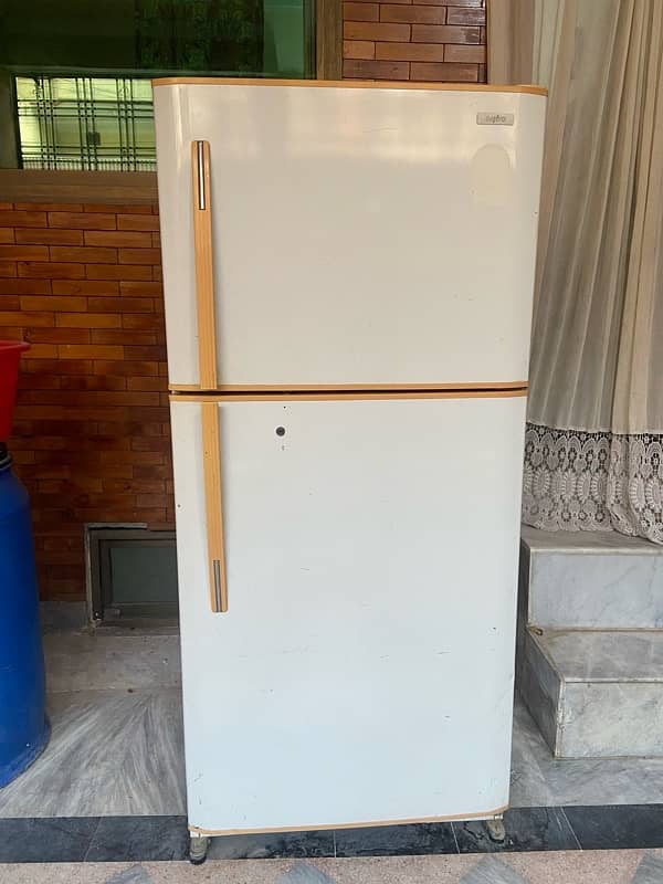 Sanyo Japanese fridge. 0