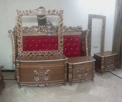 High Quality Bed/Large and small dressing/2 side tables