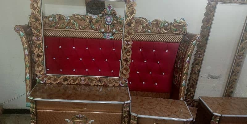 High Quality Bed/Large and small dressing/2 side tables 1