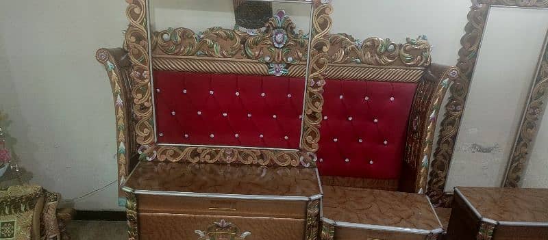 High Quality Bed/Large and small dressing/2 side tables 2