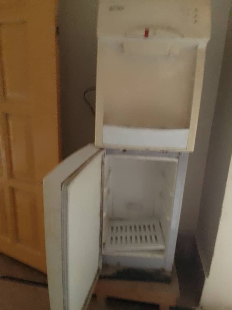 Used water dispenser sale 1