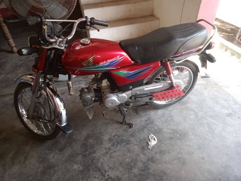 Honda 70 2013 lush condition 0