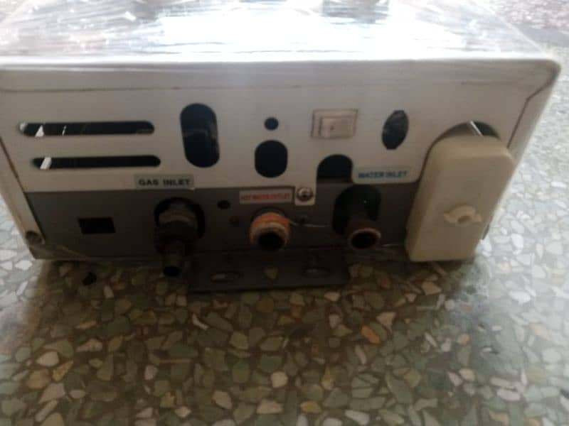 gyser in very good condition 3