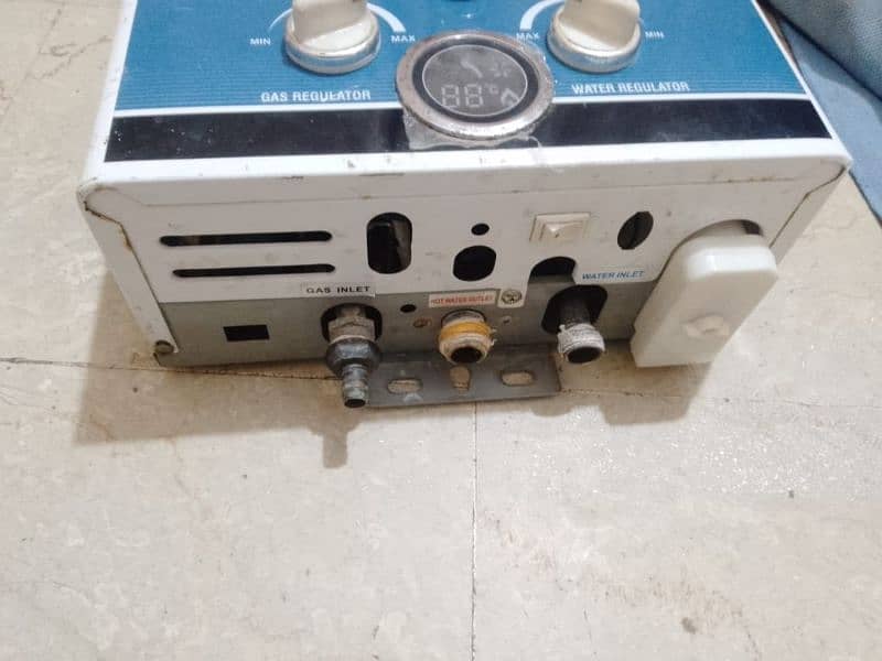 gyser in very good condition 7