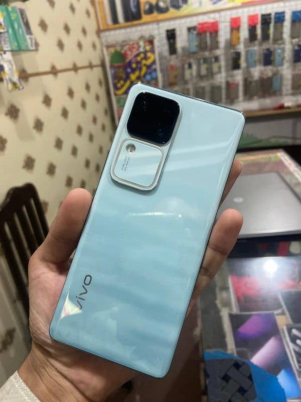 vivo v30 1