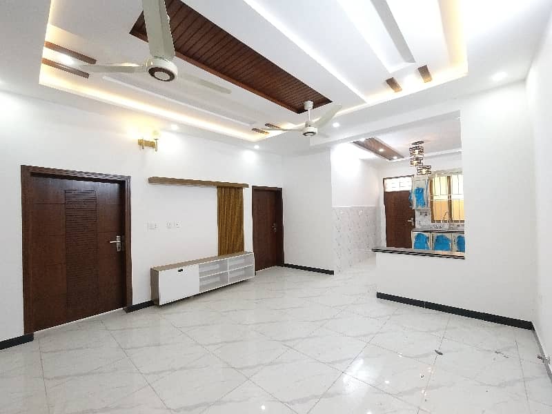 A Palatial Residence For On Excellent Location sale In Kohistan Enclave Wah 8