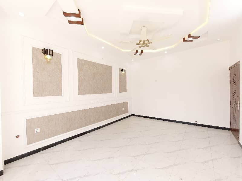 A Palatial Residence For On Excellent Location sale In Kohistan Enclave Wah 18