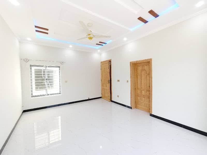 On Excellent Location House For sale In Beautiful Kohistan Enclave 18