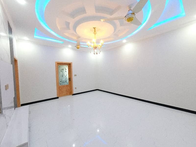 On Excellent Location House For sale In Beautiful Kohistan Enclave 21