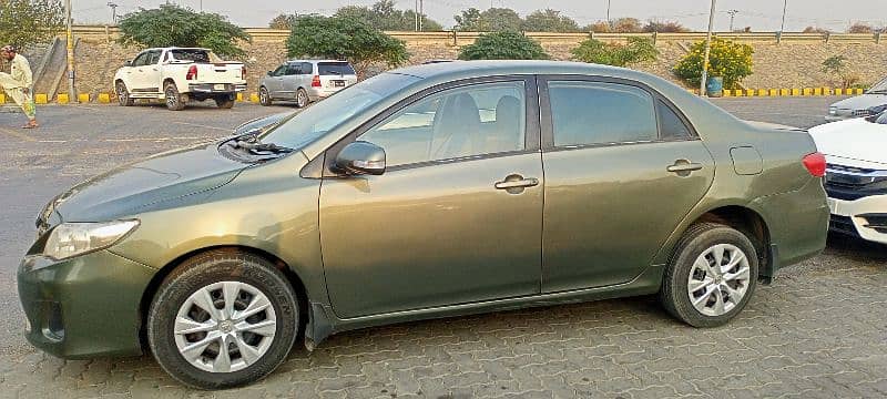 Toyota Corolla GLI 2011 8