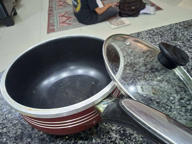 nonstick  v little used utensil 2