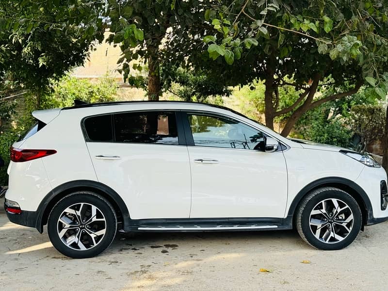 KIA Sportage AWD 2022 5