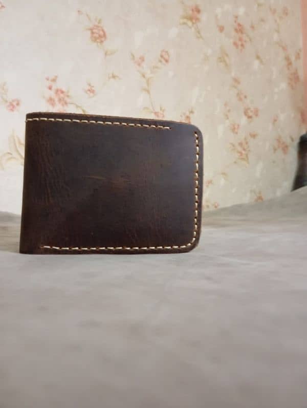 Pure Leather wallet hand stitched pure hand made in pull up leather 1